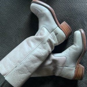 Frye Vintage Campus tall knee high boots  Size 7  Lilac- Gray